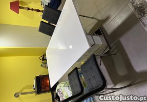 Mesa de jantar extens�vel