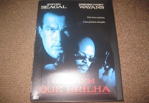 DVD "O Homem Que Brilha" com Steven Seagal/Snapper