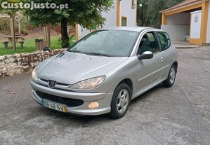 Peugeot 206 Quiksilver - 02