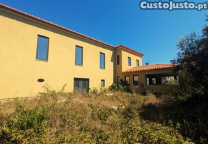 Moradia T9 para 2167m2 de terreno - Estarreja