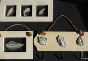 Conjunto de quadros com folhas e cabide