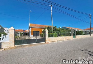 Moradia térrea T3 em Rio de Moinhos de 165 m²