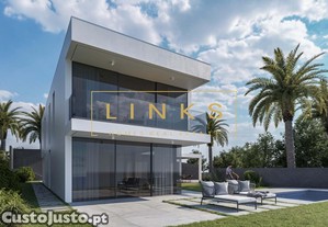 Exclusiva moradia de luxo t3 com vista mar deslumbrante em prazeres, calheta