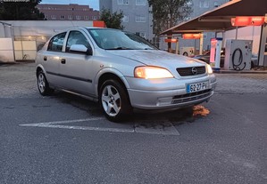 Opel Astra Clube 1.4 90cv