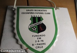 Galhardete Grupo Recreativo Escorpi�es Futebol Clube Fundado em 2-8-76