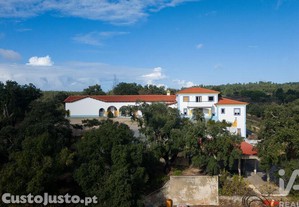 Quinta T11 em Raposa de 1222 m²