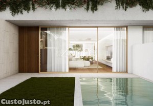 Moradia T3 De Luxo Com Piscina No Centro De...