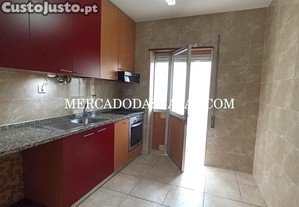 Apartamento T3 em S�o Jo�o Da Madeira