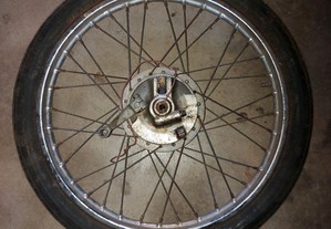 Roda da frente de moto japonesa