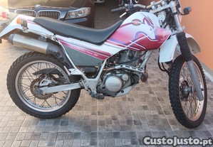 Yamaha XT 225 Serrow