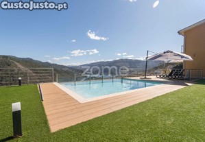 Moradia Individual Com Piscina E Garagem Em Rio...