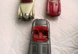 Carros miniatura vintage