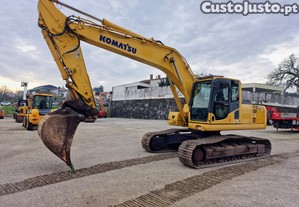 Escavadora komatsu pc 210