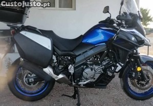 Suzuki 650 V-Strom, como nova. Extras.