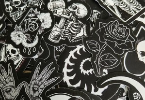 50 Stickers Autocolantes Esqueletos Caveiras Dark