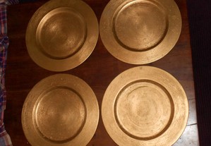 Pratos rasos metal dourado 30cm - 12 peças