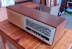 Rádio Brillant modelo 6310