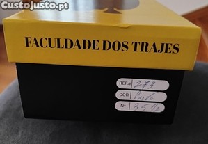 Sapatos de traje acadmico de Senhora