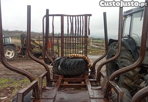 Reboque florestal 4x4 costa