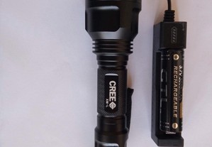 Lanterna ultrafire c8 XML T6 carregador e bateria