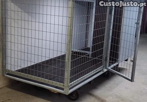 Casotas/ canis/ gatis/ galinheiros