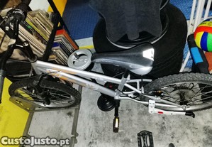 Bicicleta crian�a roda 20