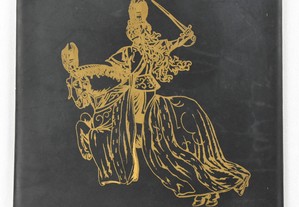 Azulejo da fábrica ARTIBUS pintado a ouro e preto mate