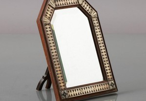 Espelho de Mesa em Pau-Santo com Aplicações em Prata