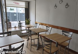 Trespasse Café Bem Servir, Porto