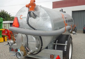 Cisterna de 8000 litros com sistema
