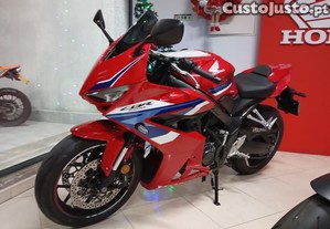 Honda CBR  650r e-clutch full extras 1.559kms 6 anos garantia