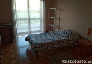 Quartos para rapazes estudantes Leiria