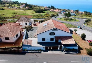 Casa T4 em Madeira de 700,00 m²