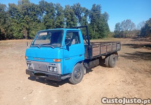 Daihatsu Delta 2.5 - 82