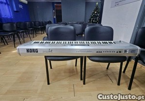 Teclado korg le