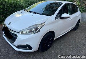 Peugeot 208 1.2 PureTech Ativo