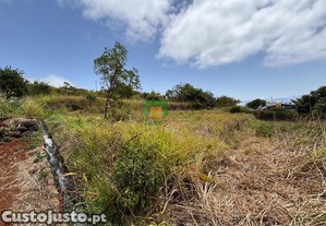 Terreno com Projeto Aprovado para 6 moradias