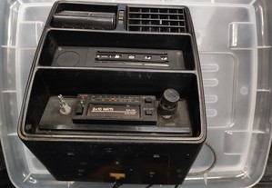 Consola Central Fiat Uno MK1 com Rádio 