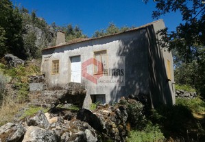 Moradia Devoluta T2 Em Quintas De São Bartolomeu,Sabugal, Guarda, Sabugal