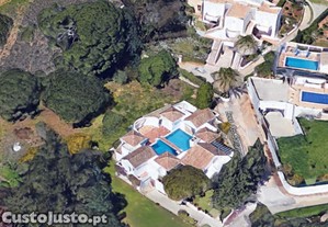 Terreno em Albufeira e Olhos de Água de 400,00 m²