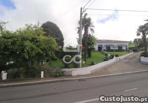 Moradia com 4+1 Quartos - Maia - Ribeira Grande