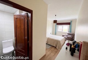 Quarto em Corroios perto de estação Fertagus