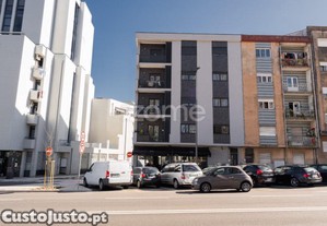 Loja C/ 137M2 Na Avenida Da Liberdade, Braga