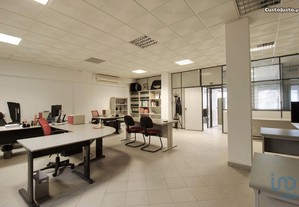 Escritório em Leiria de 132,00 m²