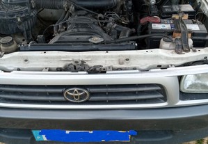 Toyota Hilux 2.4d