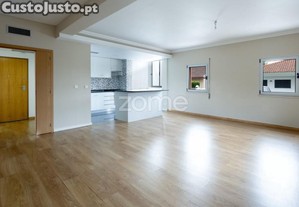 Apartamento T3|2 Suites|Garagem|Pampilhosa Do...