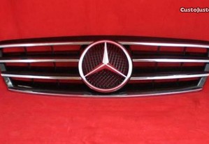 Grelha Mercedes W203 com 4 lâminas Preta e cromada