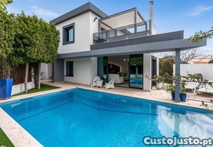 Moradia isolada T5 em Quarteira de 261,5 m²