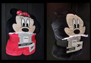 Manta polar com capuz Disney Mickey Mouse / Minnie Mouse