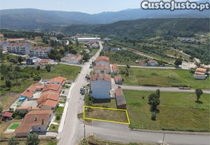 Lote para 6 Apartamentos em Serpins, Lousã